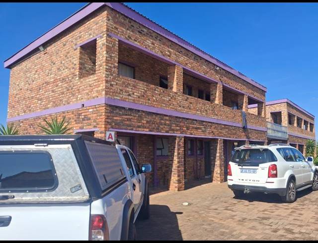 0 BEDROOM COMPLEX FOR SALE IN VANDERBIJLPARK SE 7